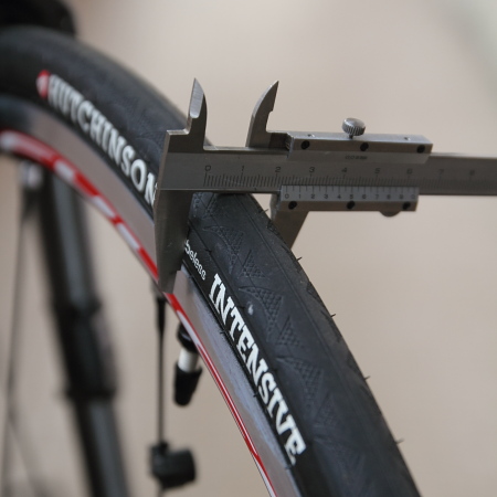 hutchinson intensive tubeless