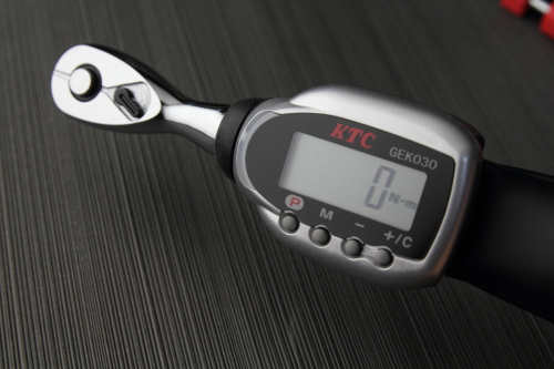 トルクレンチ KTC GEK030ーC3A Amazon.com: Kyoto Machine Tools (KTC) Digi Ratchet [9.5sq