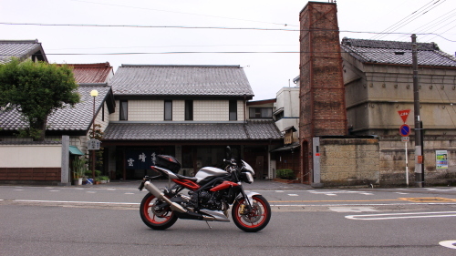 triumph_s3_30.JPG