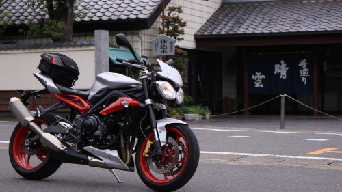 triumph_s3_32.JPG