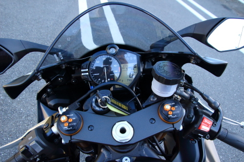 yzfr6_8_24.JPG
